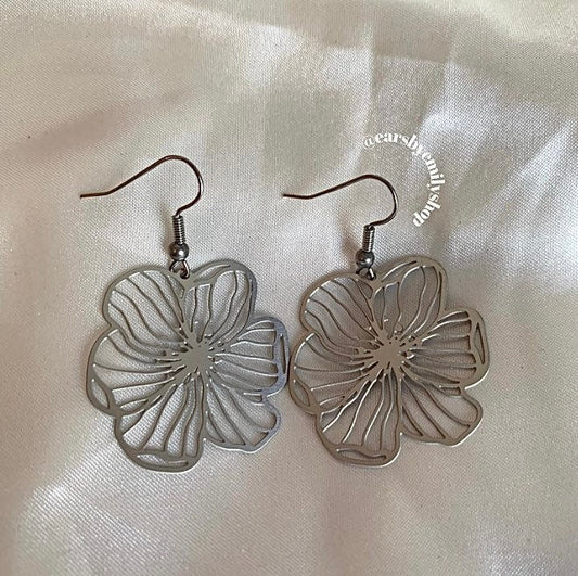Stainless steel flower outline dangle earrings
