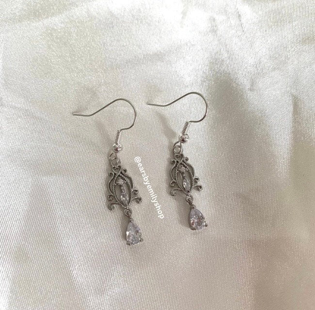 Gorgeous cool drop dangle chandelier diamanté crystal gem statement earrings on 18k gold plated or silver hooks