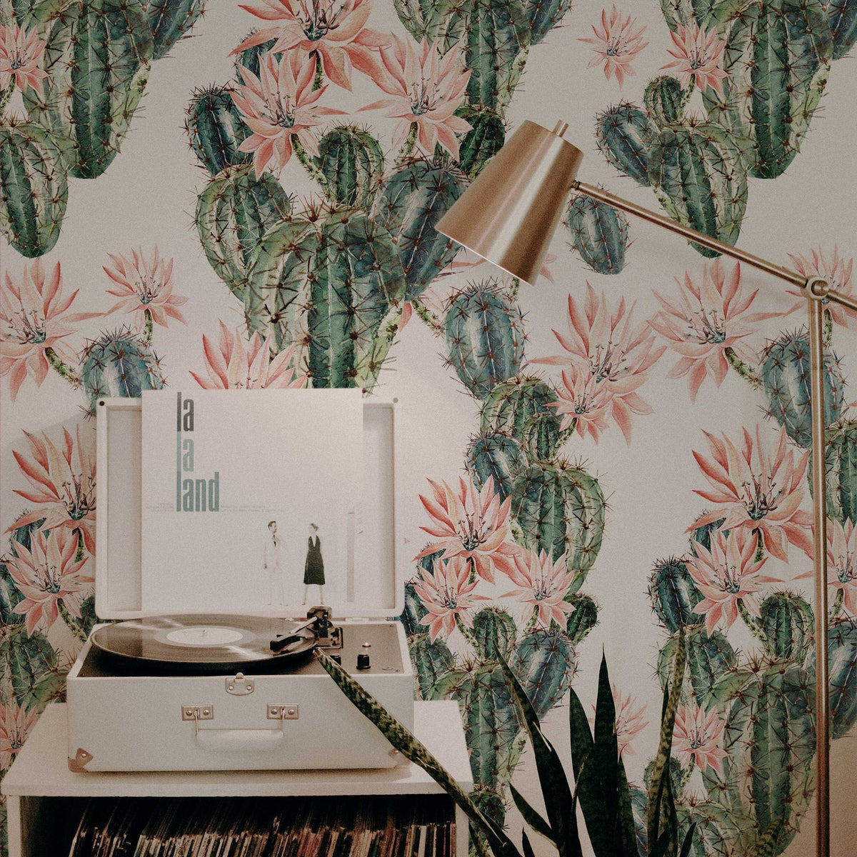 Watercolour Cactus Flowers Wallpaper | Cacti Wall Mural | Cactus Print | Floral Wall Décor | Floral Wallcovering | Peel and Stick or Traditional