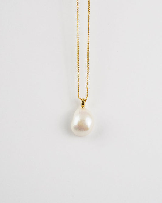 Classic Freshwater Pearl Necklace