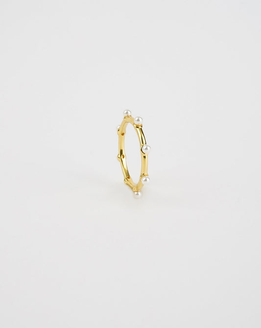 Dot Pearl Ring