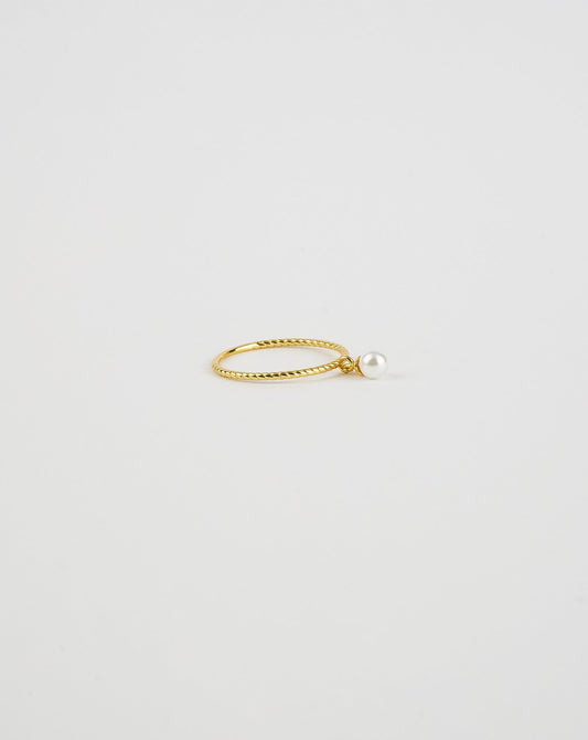 Charm Pearl Ring