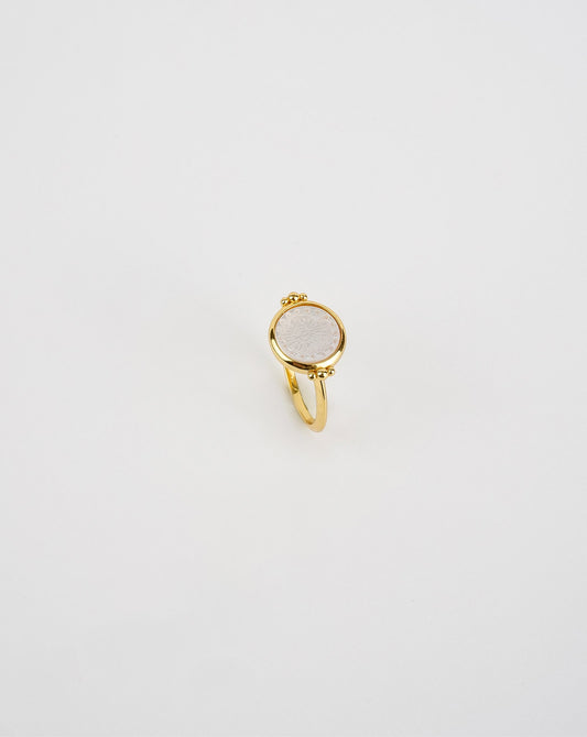 Sea Shell Print Pearl Ring