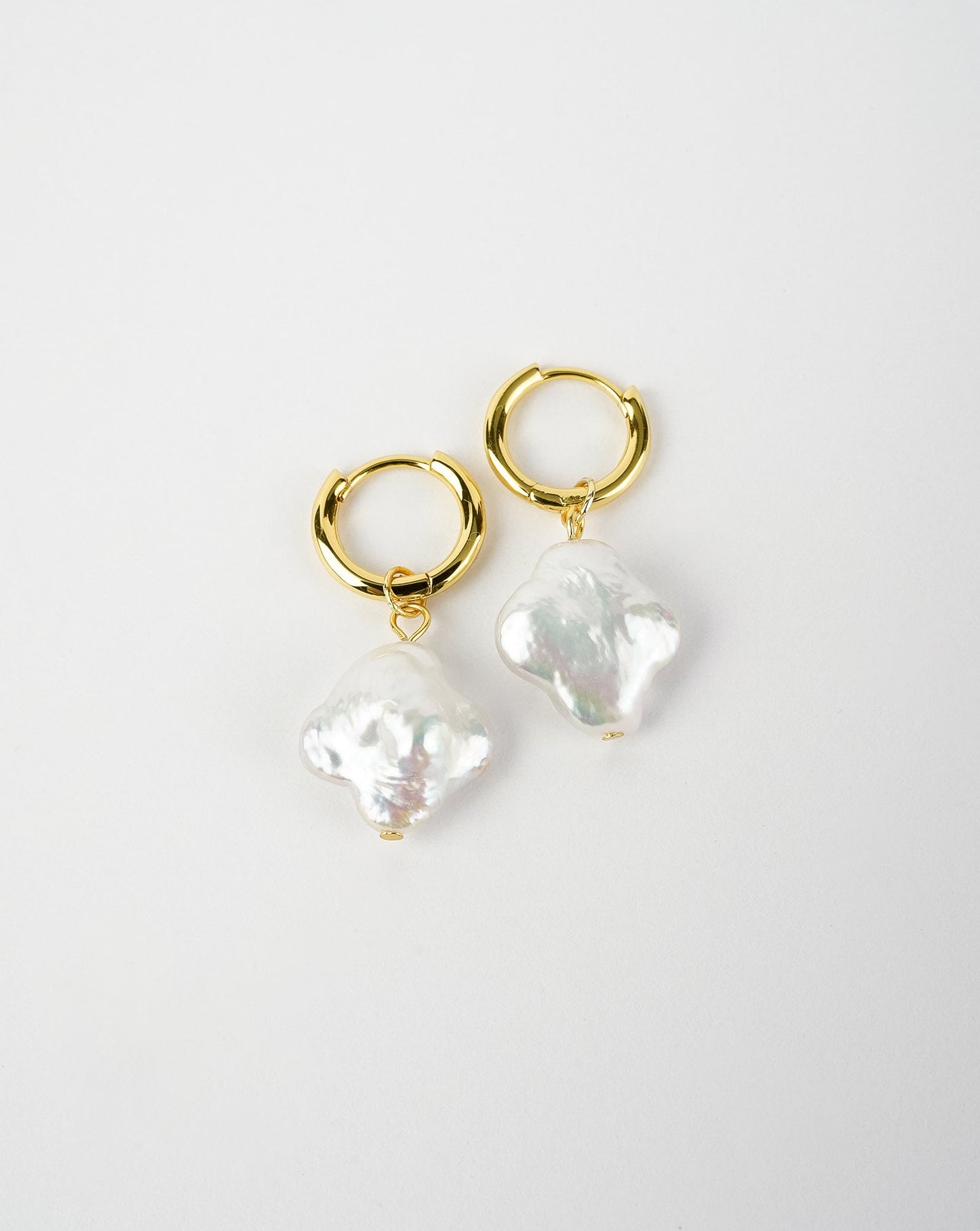 Clover Pearl Earrings