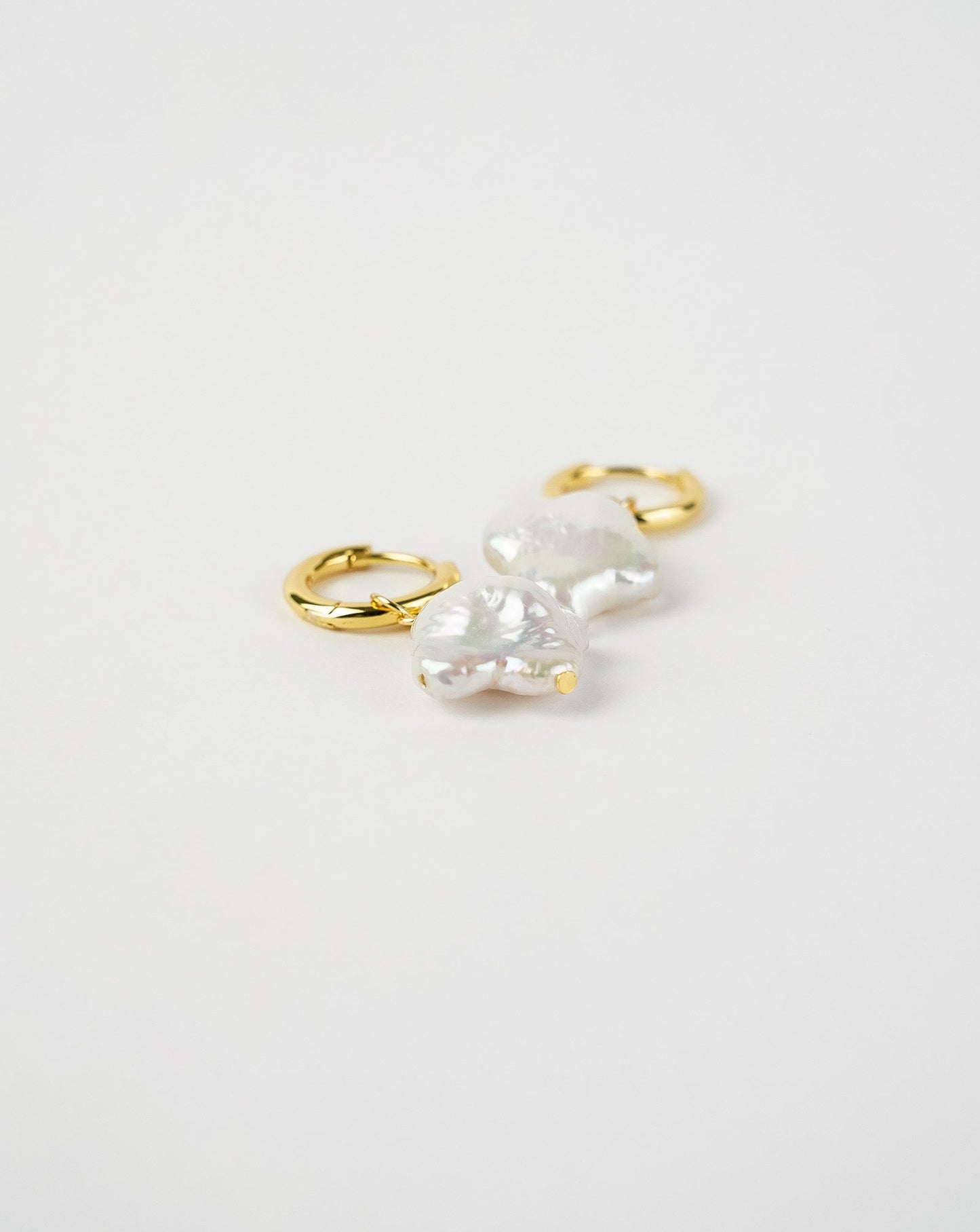 Clover Pearl Earrings