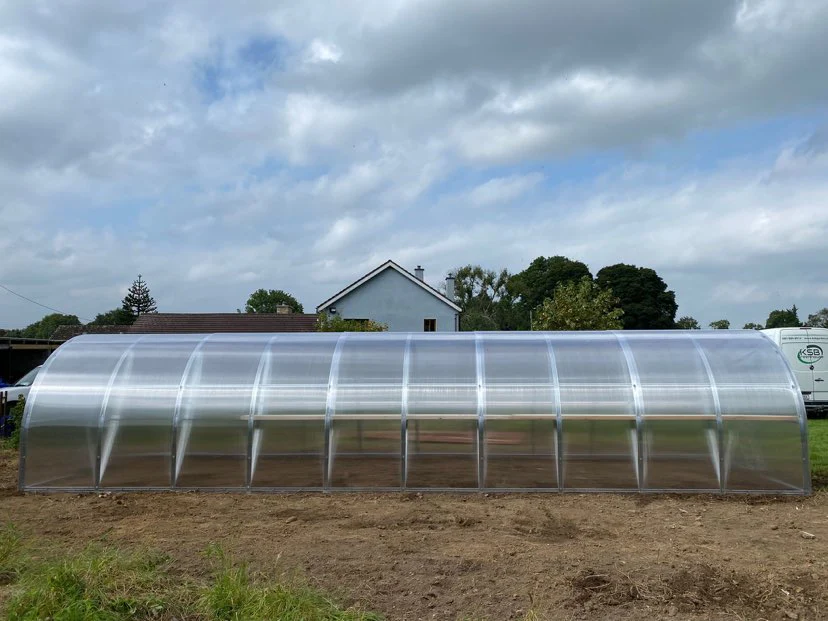 DOME 30M² (3M X 10M; 9.8FT X 33FT)
