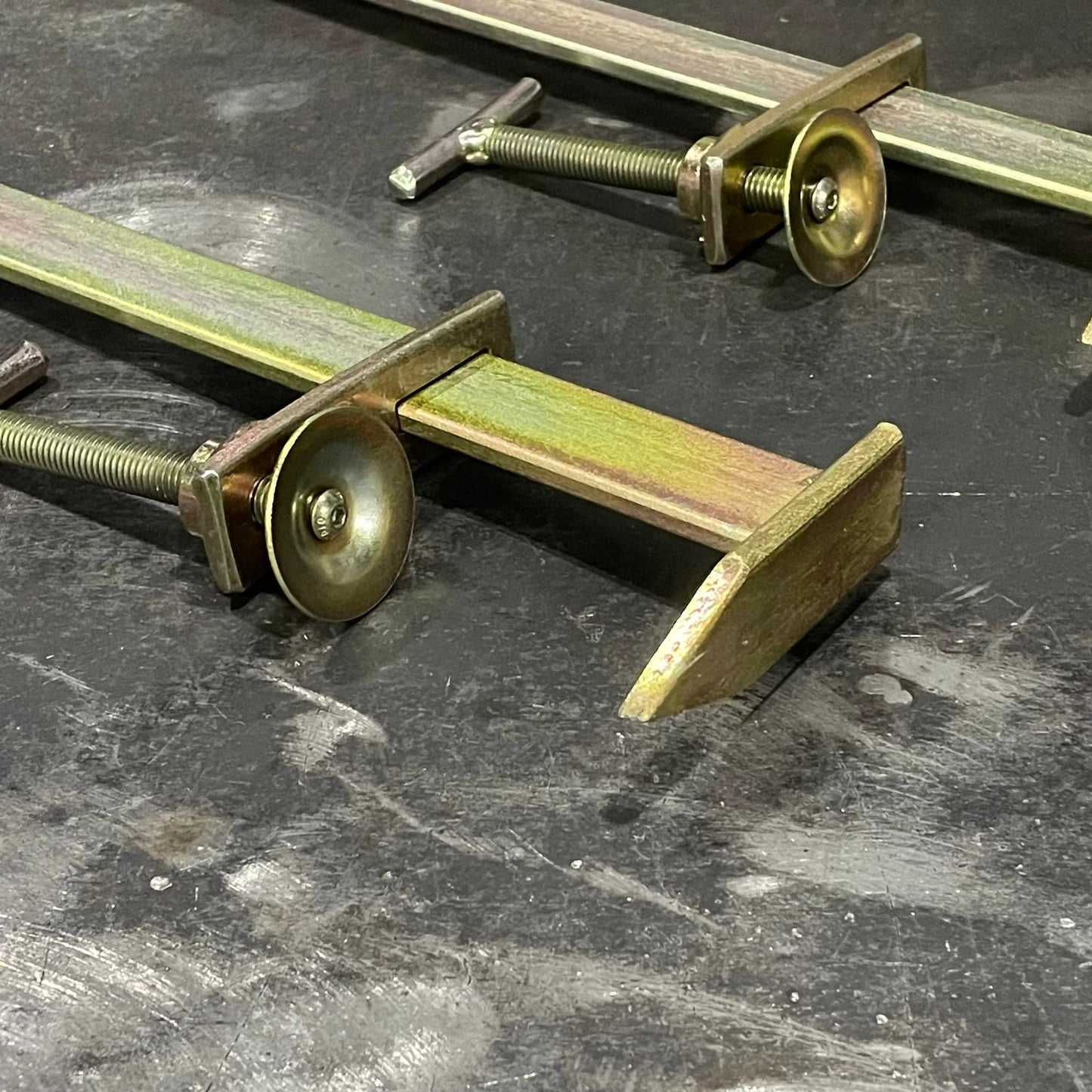 Rhinobuild External Brick Clamp - Spiked Sliding Clamp