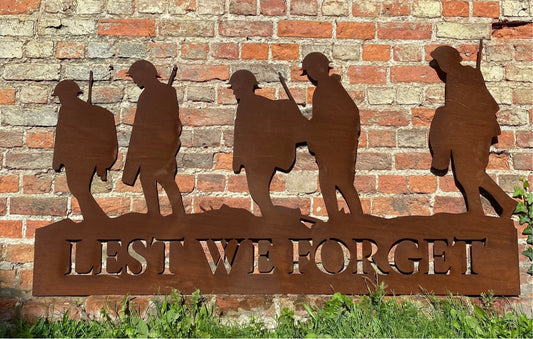 XXL Rusty Metal Lest We Forget Soldier Scene Garden Decoration