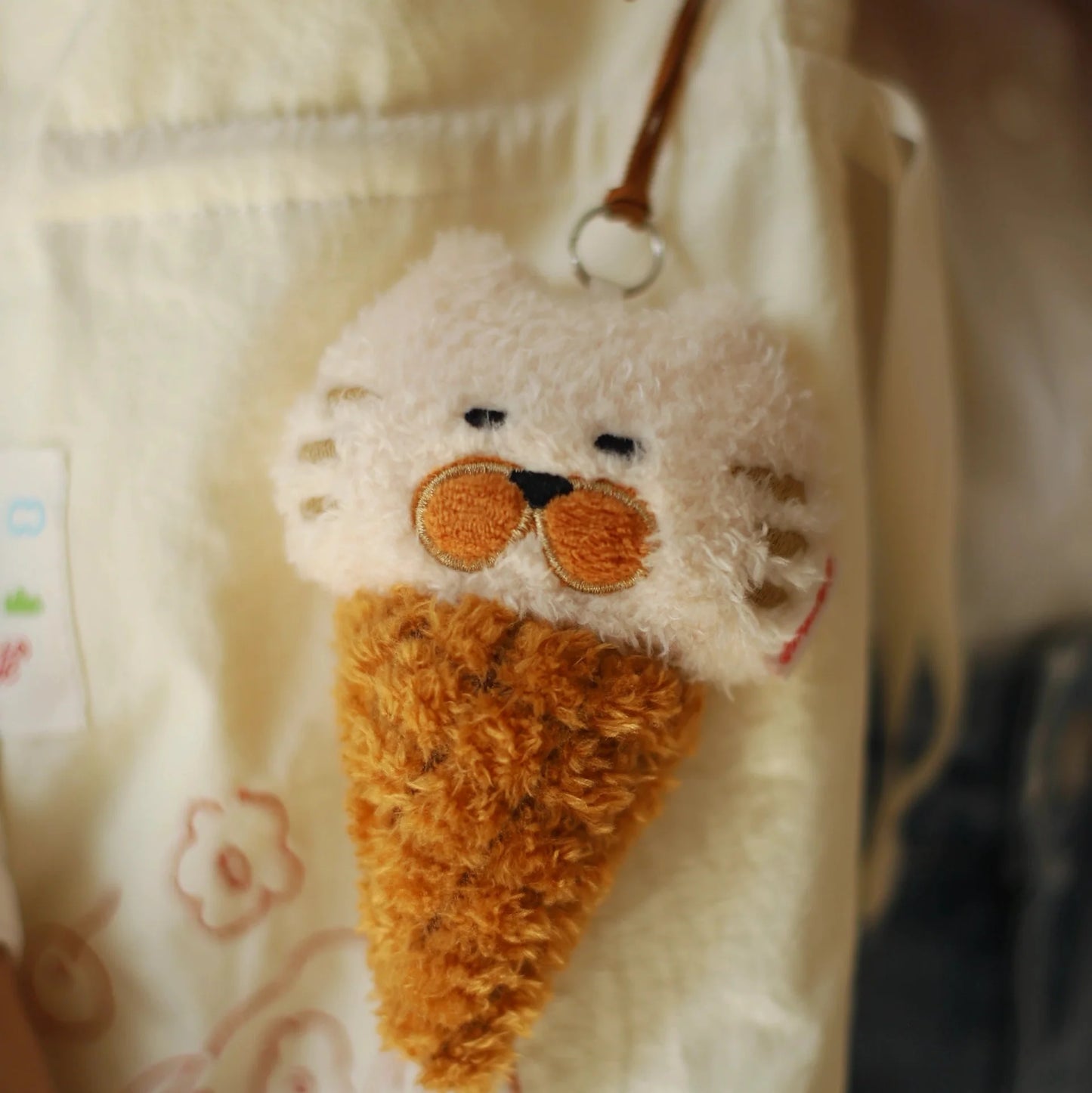 Daily White | Bellin Kitty Ice Cream Cone Plush Charm