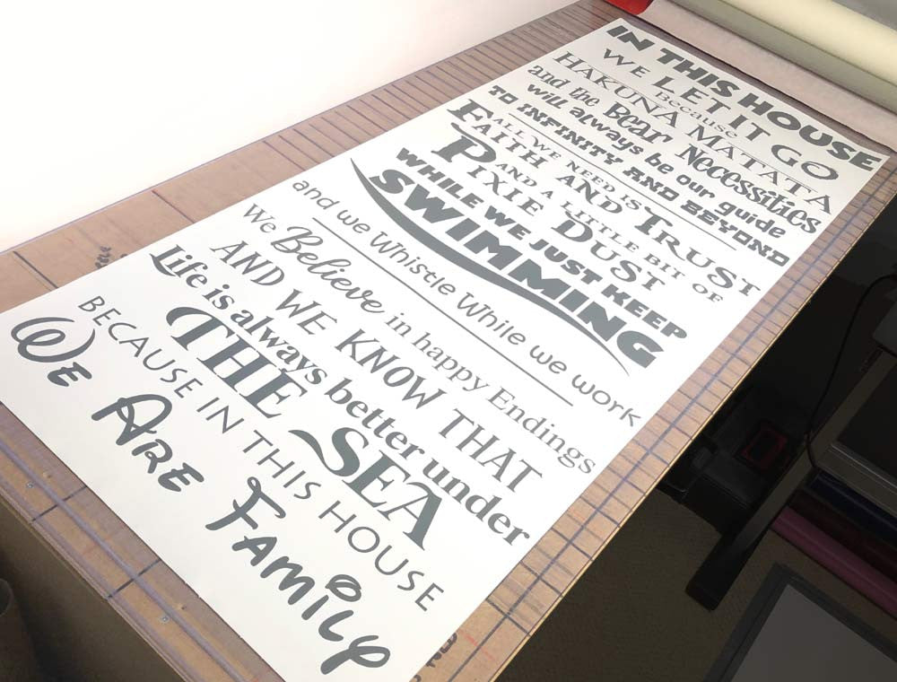 In This House We Are Family Wall Sticker Quote