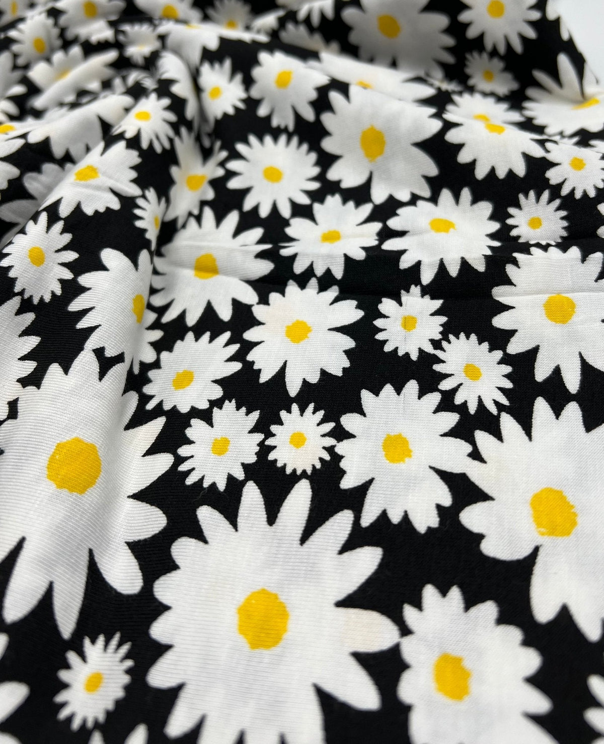 Large Daisy Print Viscose Elastane Fabric