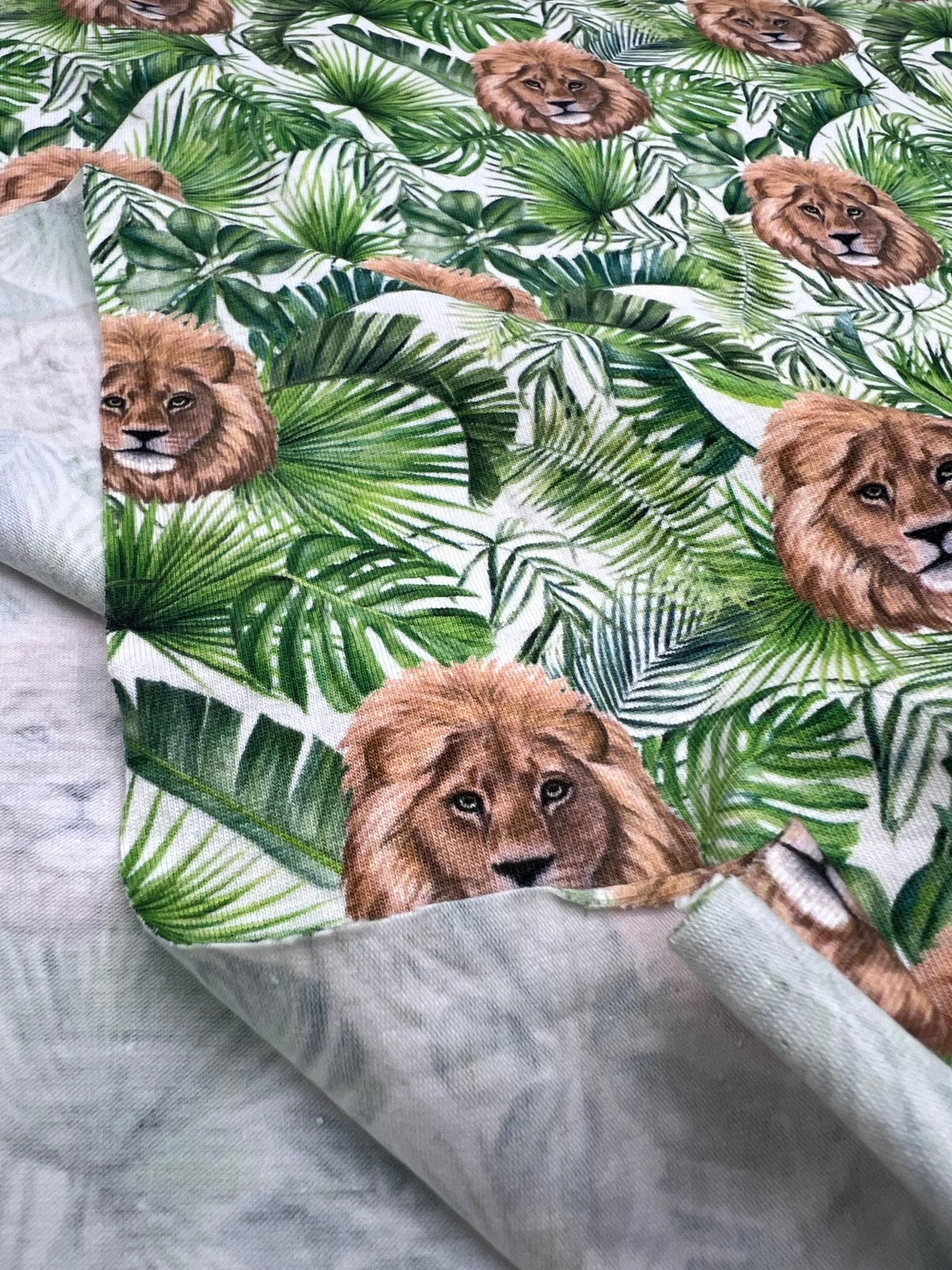 Lion Jungle Cotton Stretch Jersey 200 GSM 95/5 Lycra 4 Way Stretch