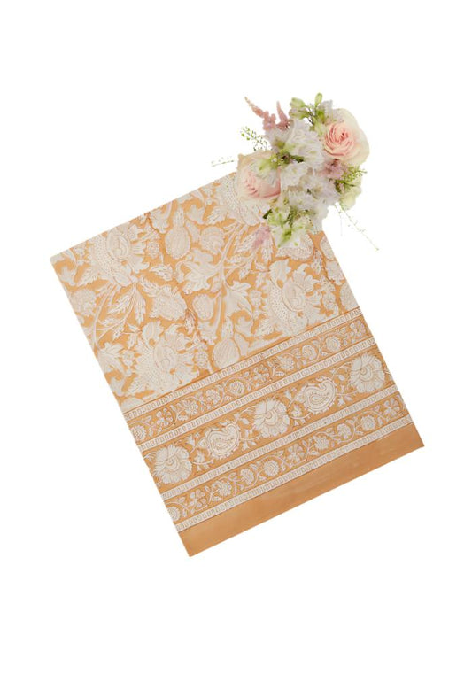Lovely Lila Tablecloth