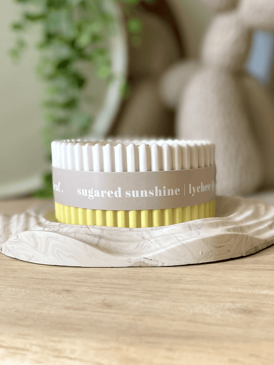 Lychee Stoneware Soy Candle – Summer-Inspired Tropical Fragrance