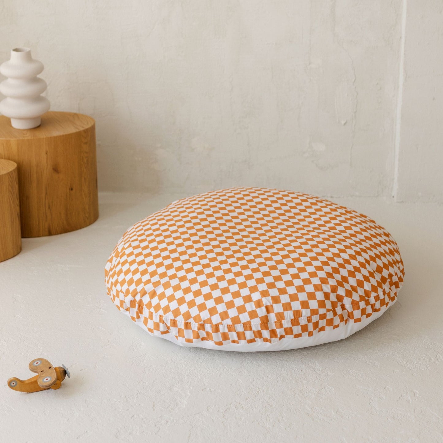 MINICAMP Checkered Large Kids Floor Cushion in Off-white and Orange