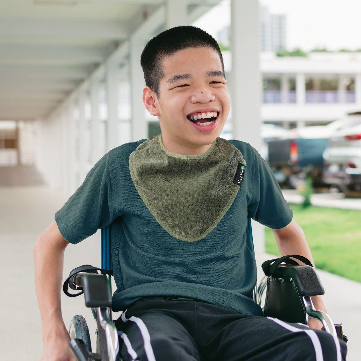 Mum 2 Mum PLUS Youth Disability Bib - ages 5-15 years - 14 Colours