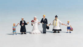 Wedding Group Terrarium Figures 15860