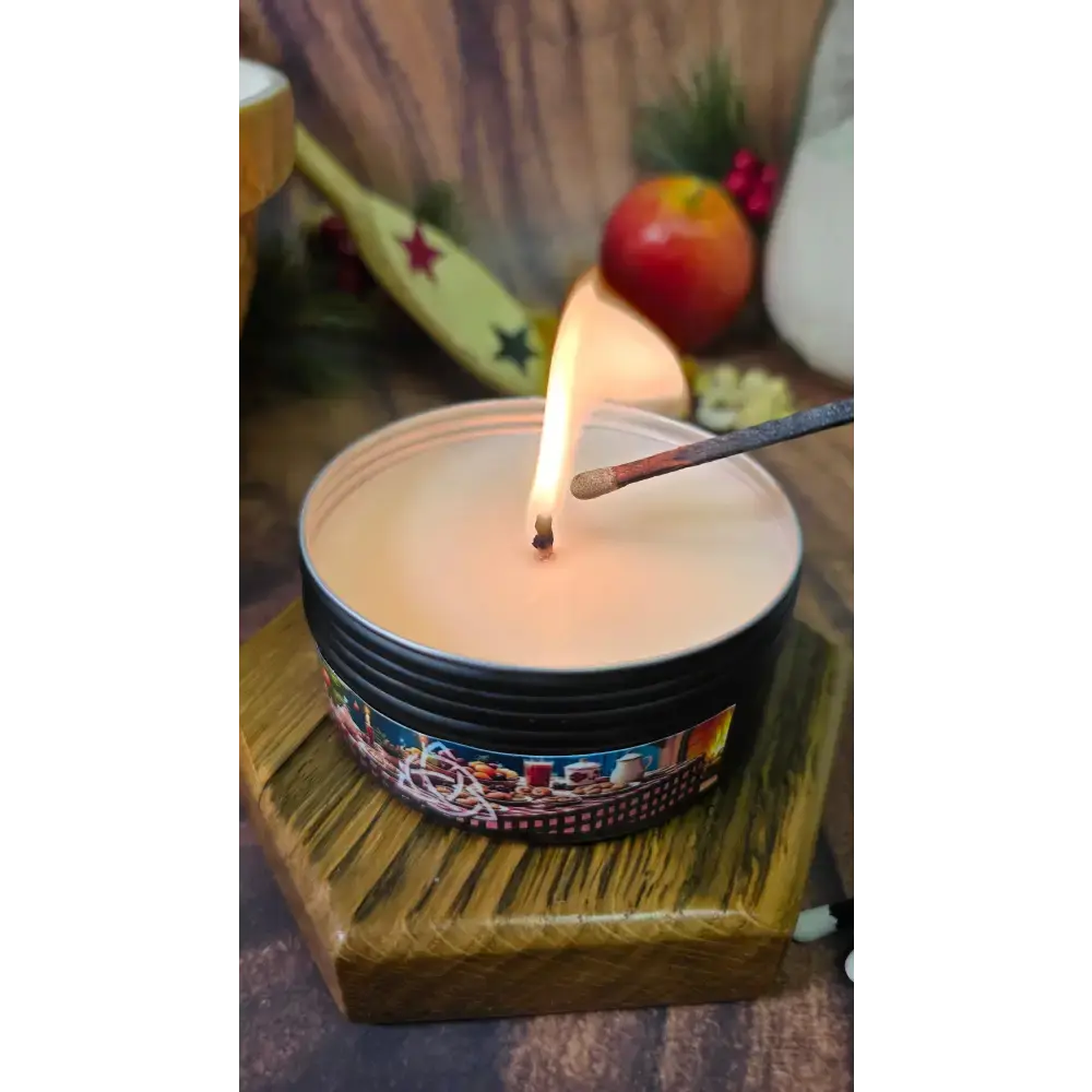 Nanny's Kitchen - Christmas Tin Candle