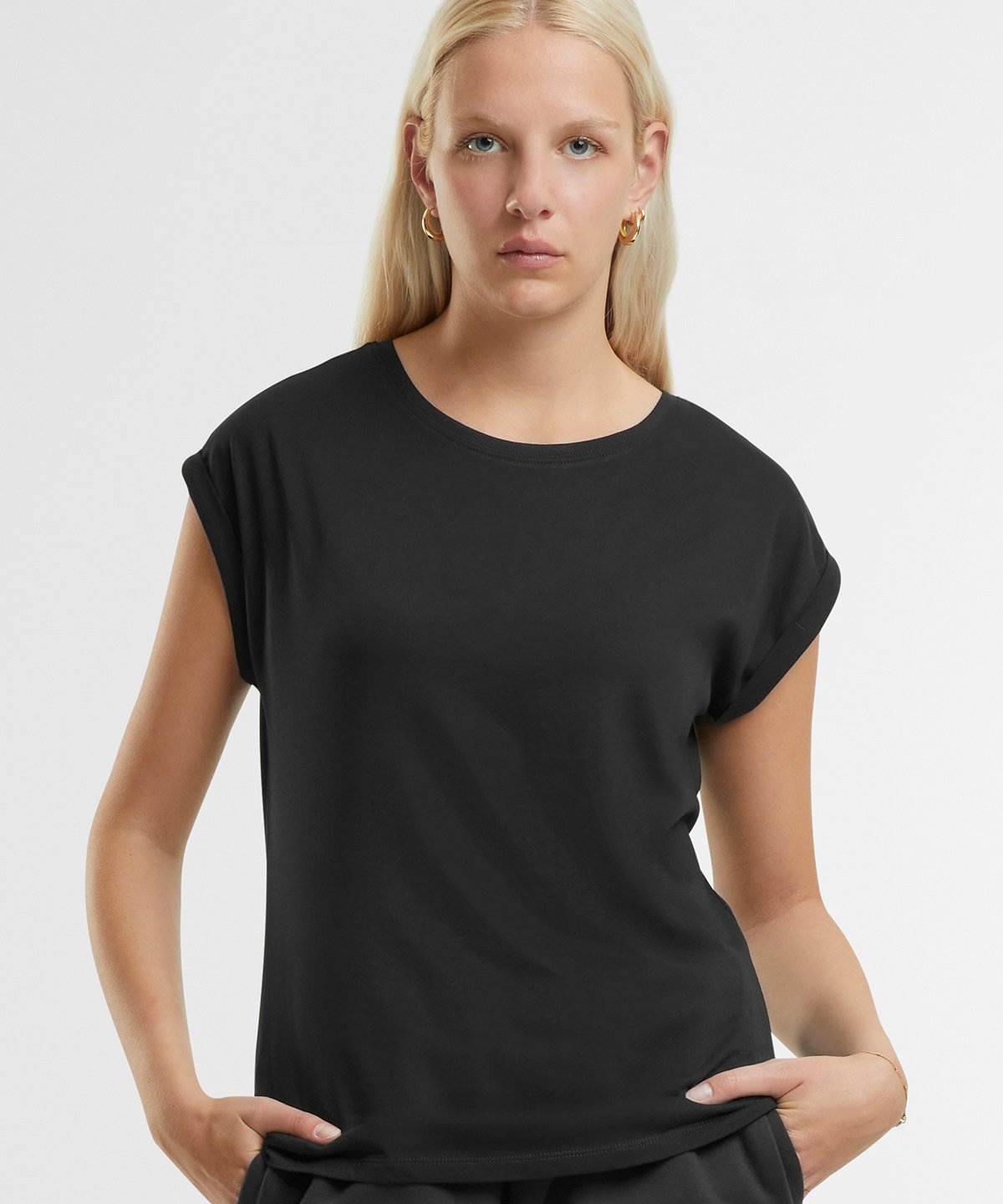 Organic Extended Shoulder T-shirt: Womens