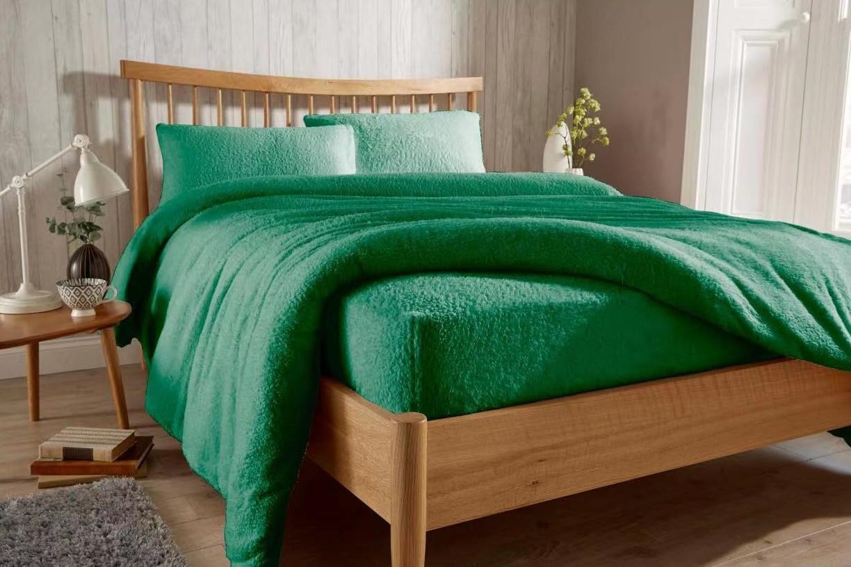 Teddy Fleece Extra Deep Fitted Sheet Plush Super Soft Warm Bedding for Winter Snug Fit Elastic Edges Multiple Sizes Stylish Colours Fluffy Bedding by OLIVIA ROCCO