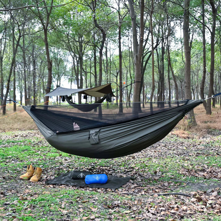Onewind Hammock Underquilt Protector - Large (Green or Camo)