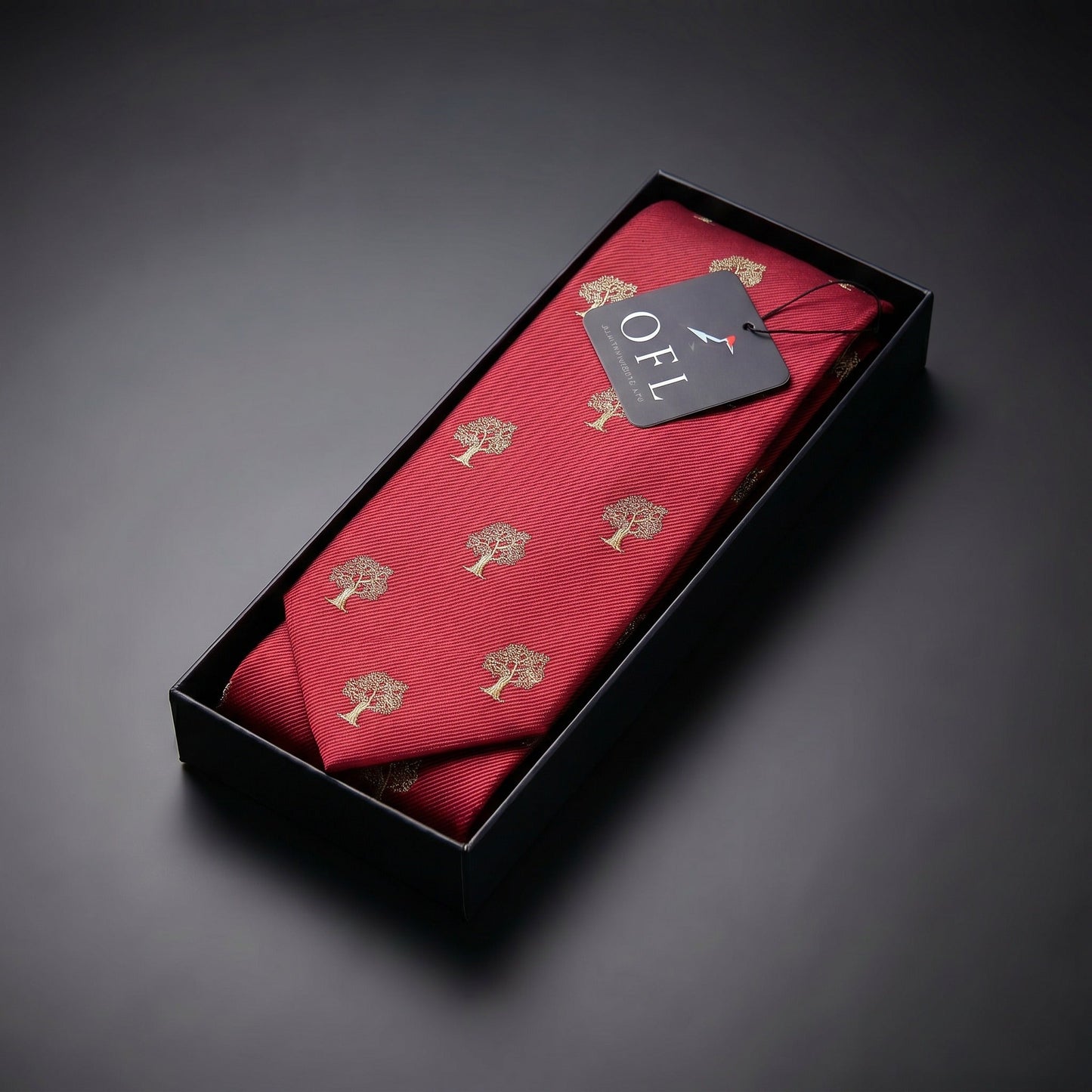 Tree Tie Red & Gold