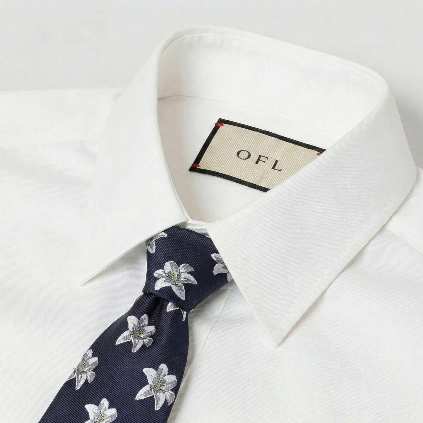 Lily Floral Tie