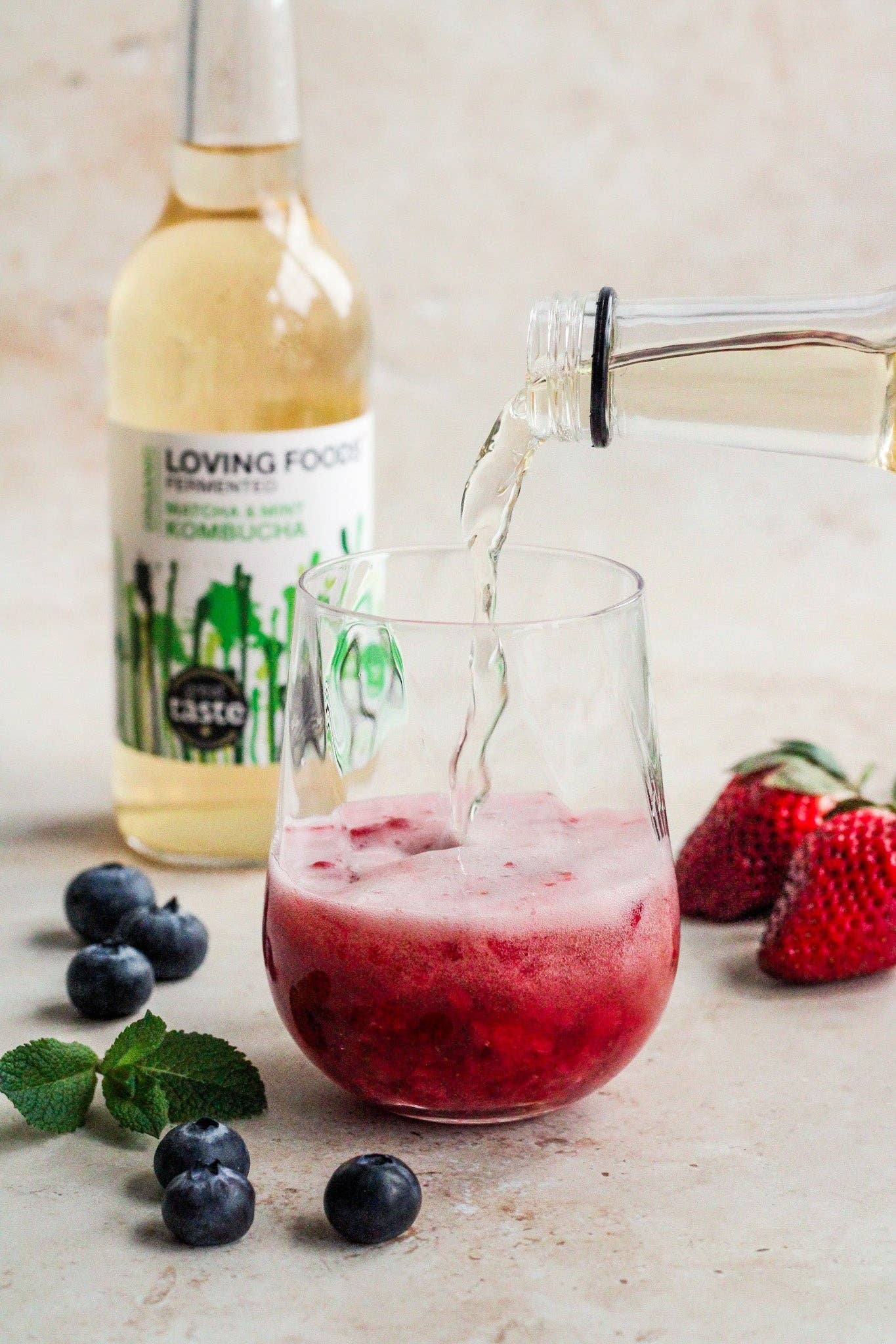 Organic Kombucha Matcha & Mint – Unpasteurised Fermented Tea Drink 330ml