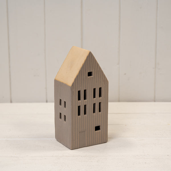 Medium grey Ribbed Ceramic LED House with Sand Roof. 6 Hour Timer