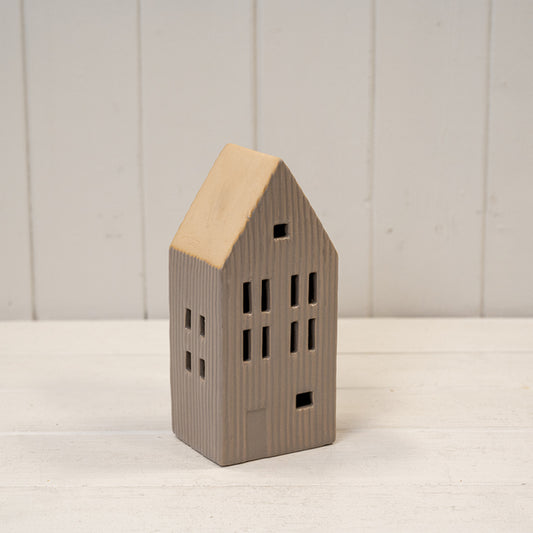 Medium grey Ribbed Ceramic LED House with Sand Roof. 6 Hour Timer