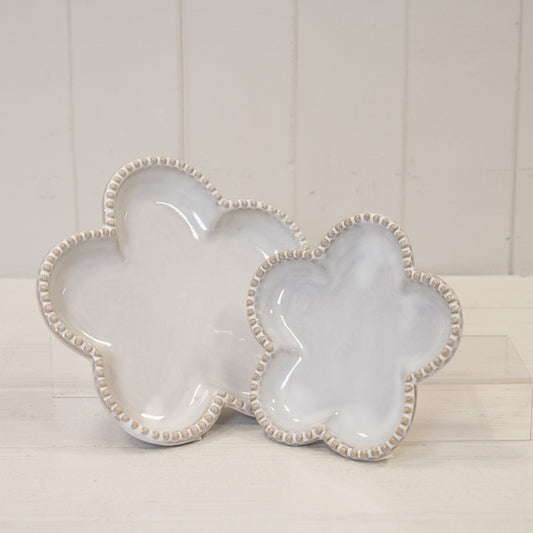 Natural Ceramic Flower Shaped Plate with Bobble Rim 17.8cmx 17.5cm x 2.9cm