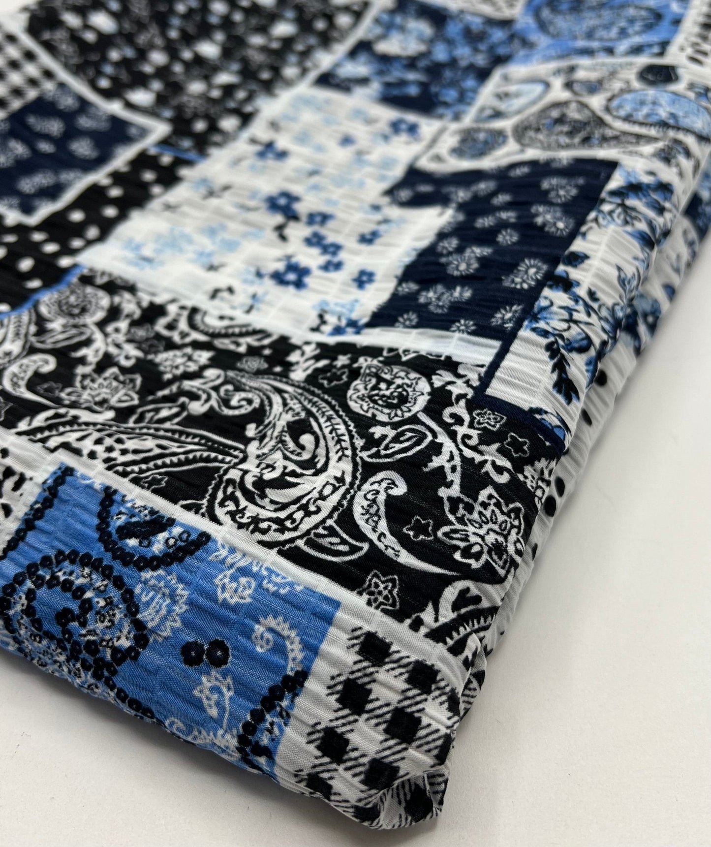 Patterned Lightweight Crinkle Crepe Non Stretch Fabric