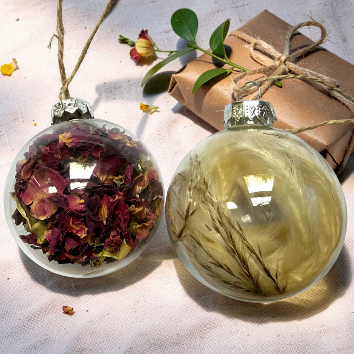 Dried Flower Bauble | Pampas or Rose Petal