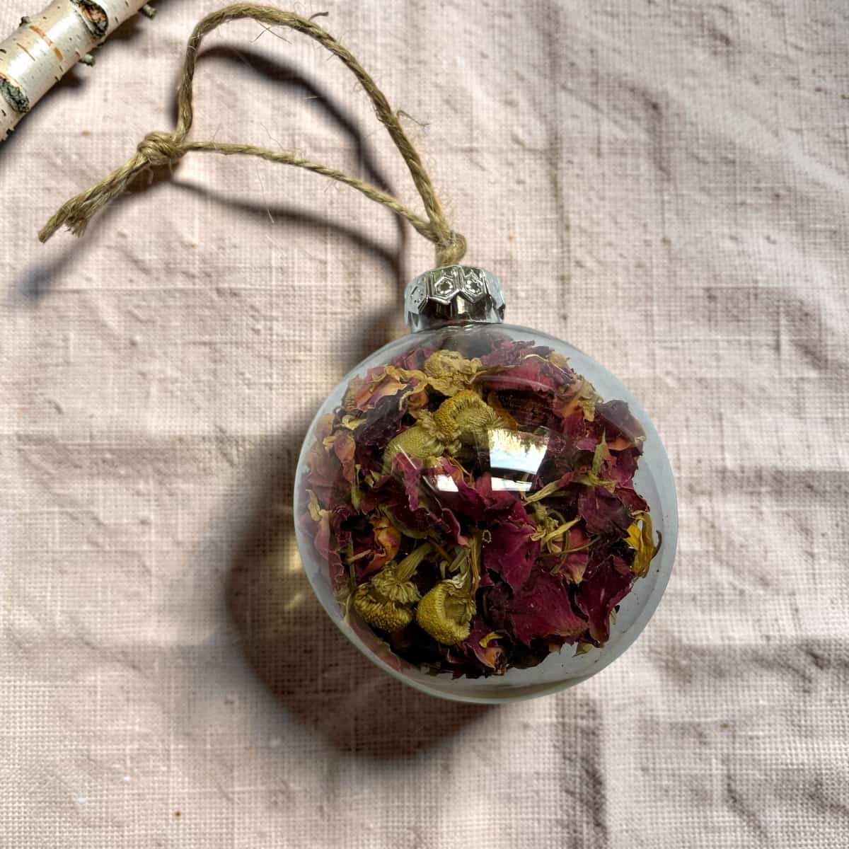 Dried Flower Bauble | Pampas or Rose Petal