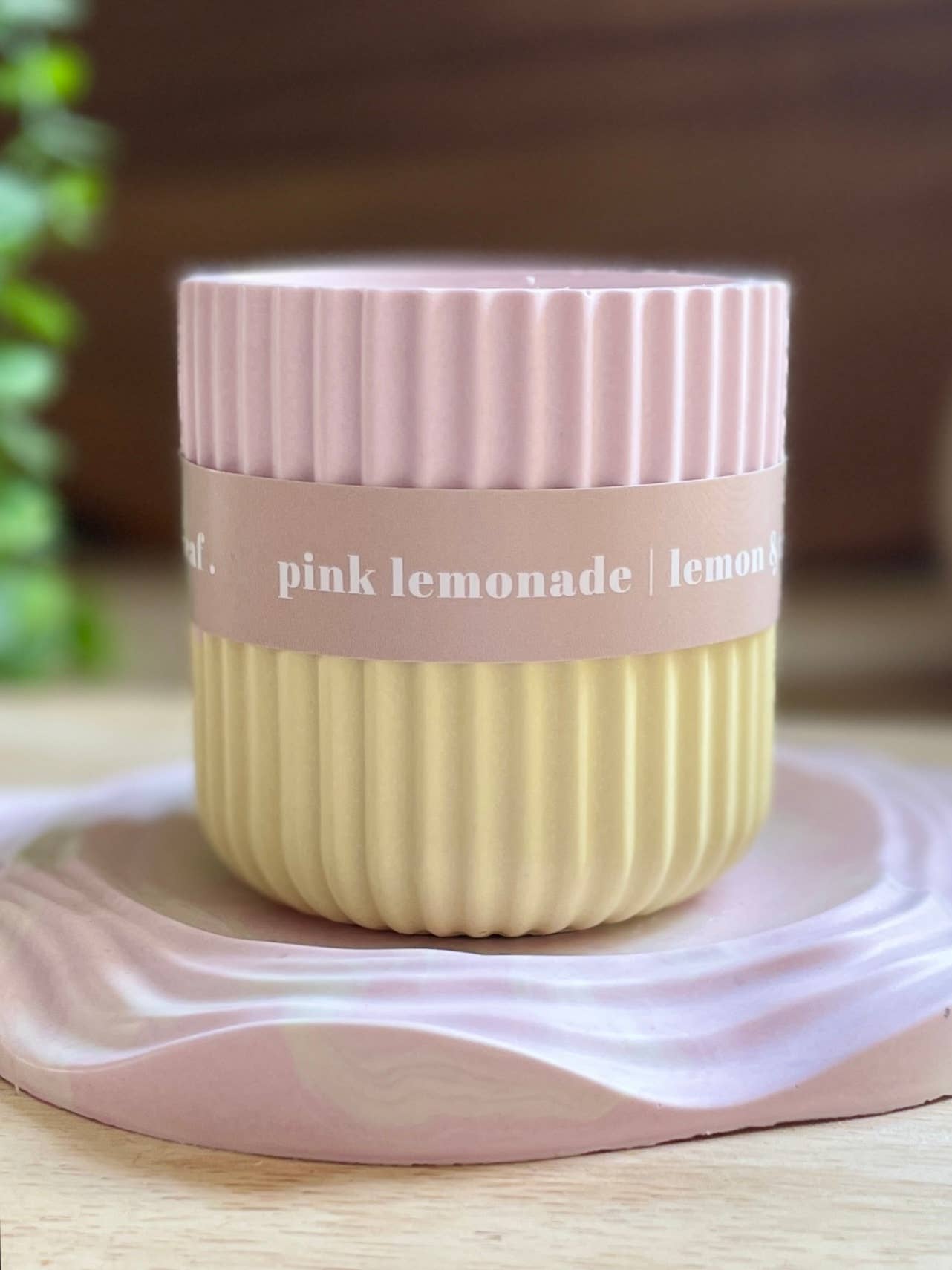 Pink Lemonade Soy Candle – Pastel-Inspired Sweet Home Fragrance