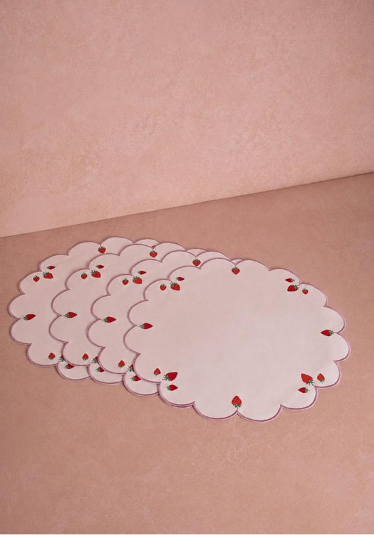 Strawberry Round Scalloped Placemats - Set of 4