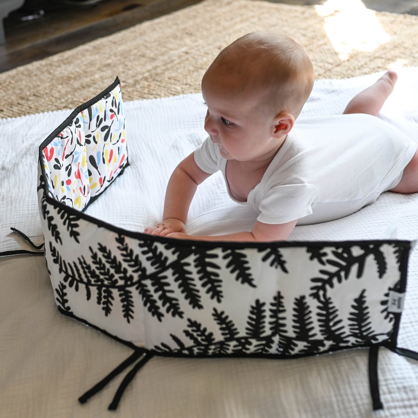 PLANT PRINT SENSORY STRIP - reversible - birth to 12 months