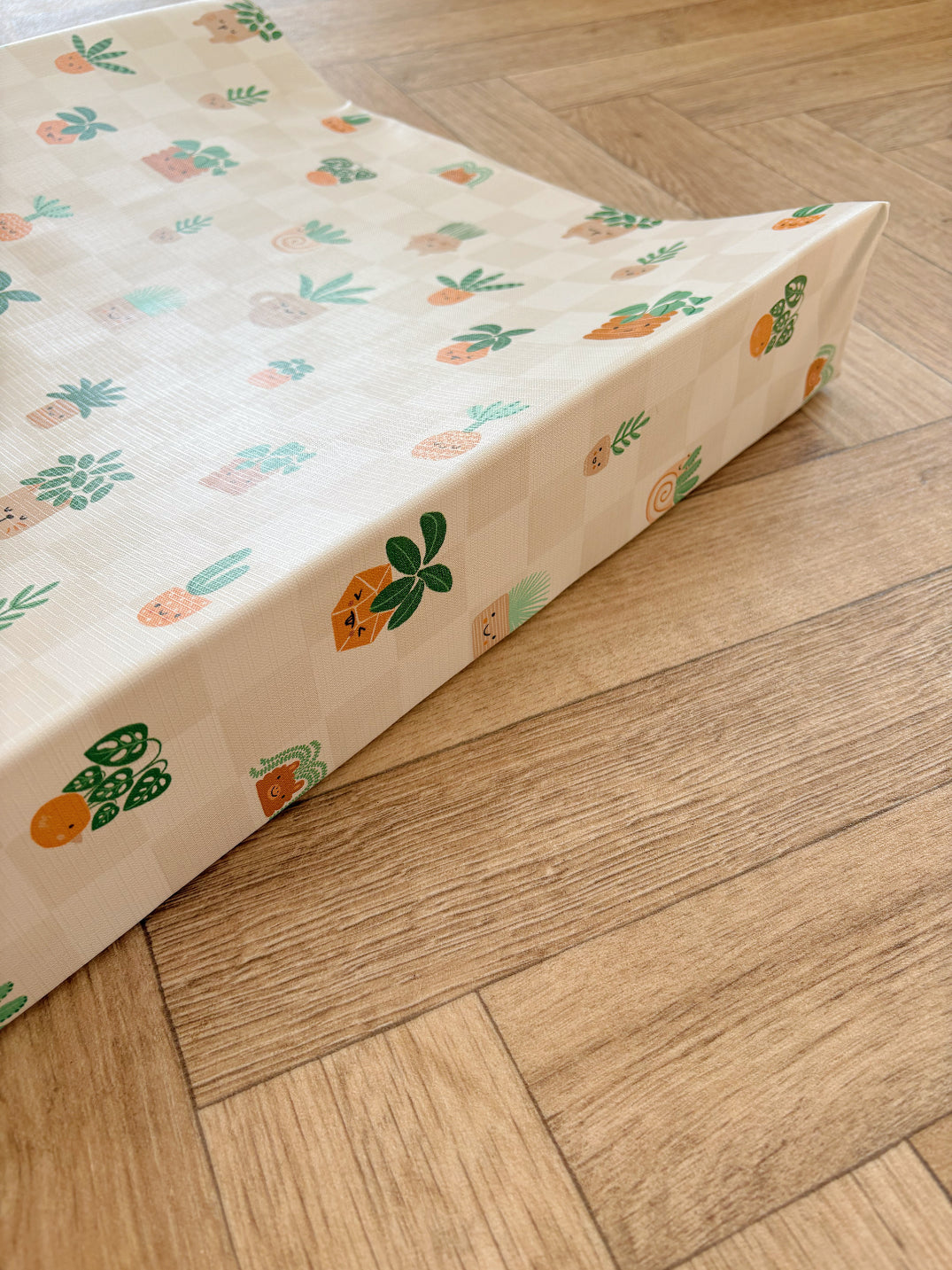 Anti-Roll Wedge Baby Changing Mat - Pot Plants