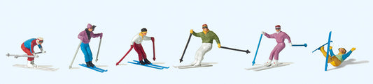 Downhill Skiers Terrarium Figures 10313