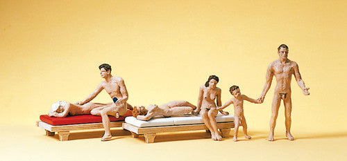 Nudist Couple/Family Figures 10439