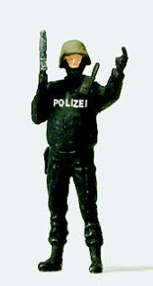 SWAT Terrarium Figure 28088