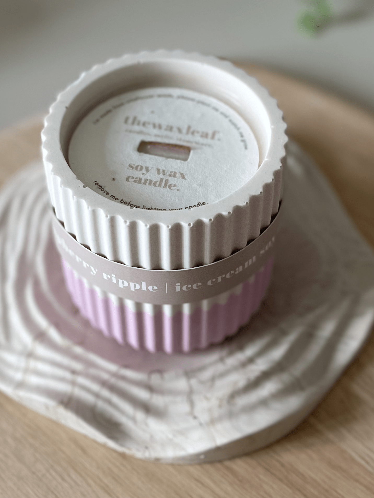 Raspberry Ripple Stoneware Soy Candle – Sustainable Fruity Scent
