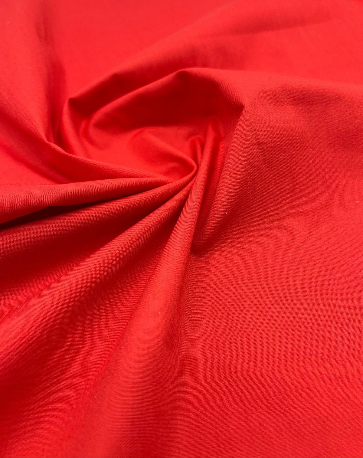 Red Plain Polycotton 105 GSM 80/20 44 Inch Non Stretch