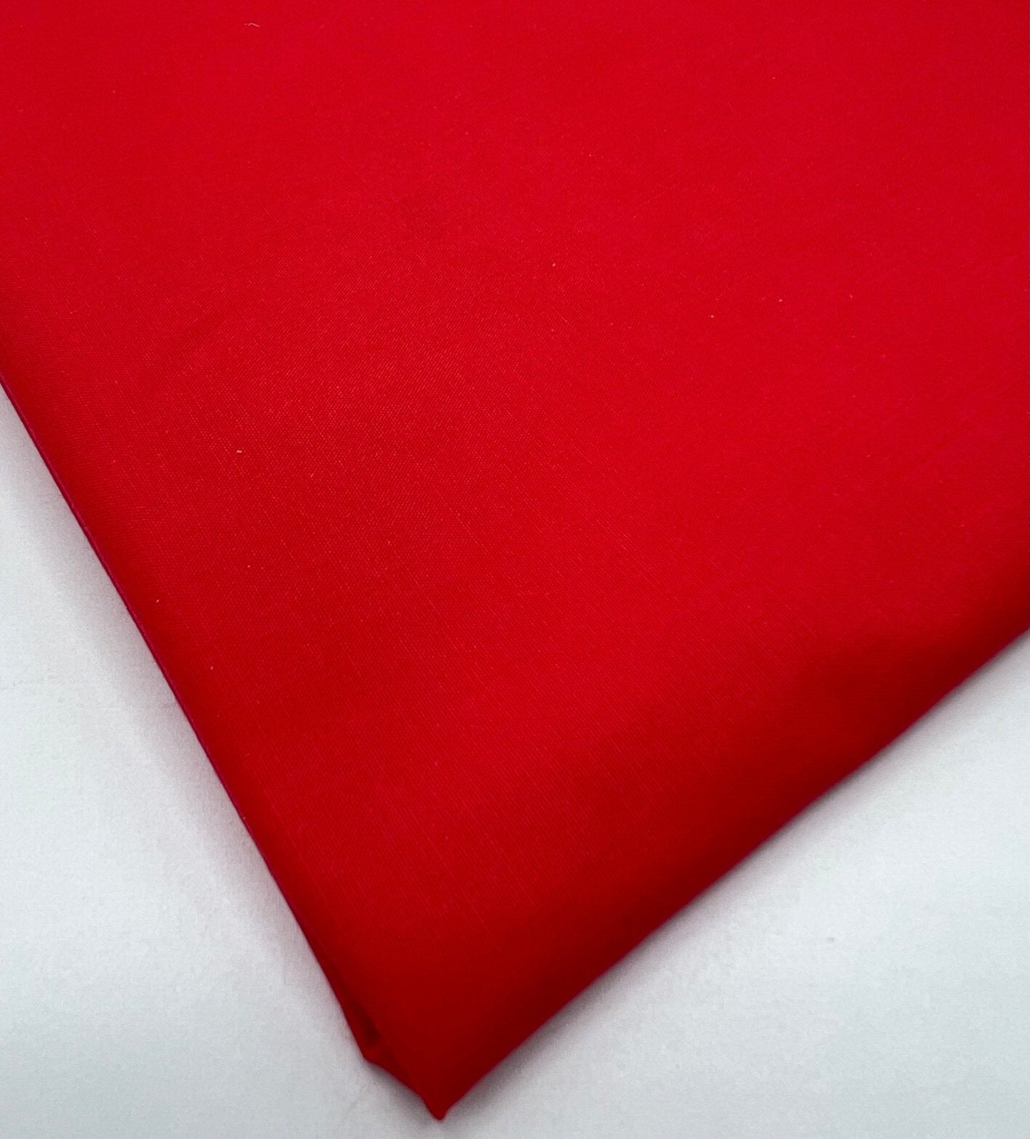 Red Plain Polycotton 105 GSM 80/20 44 Inch Non Stretch