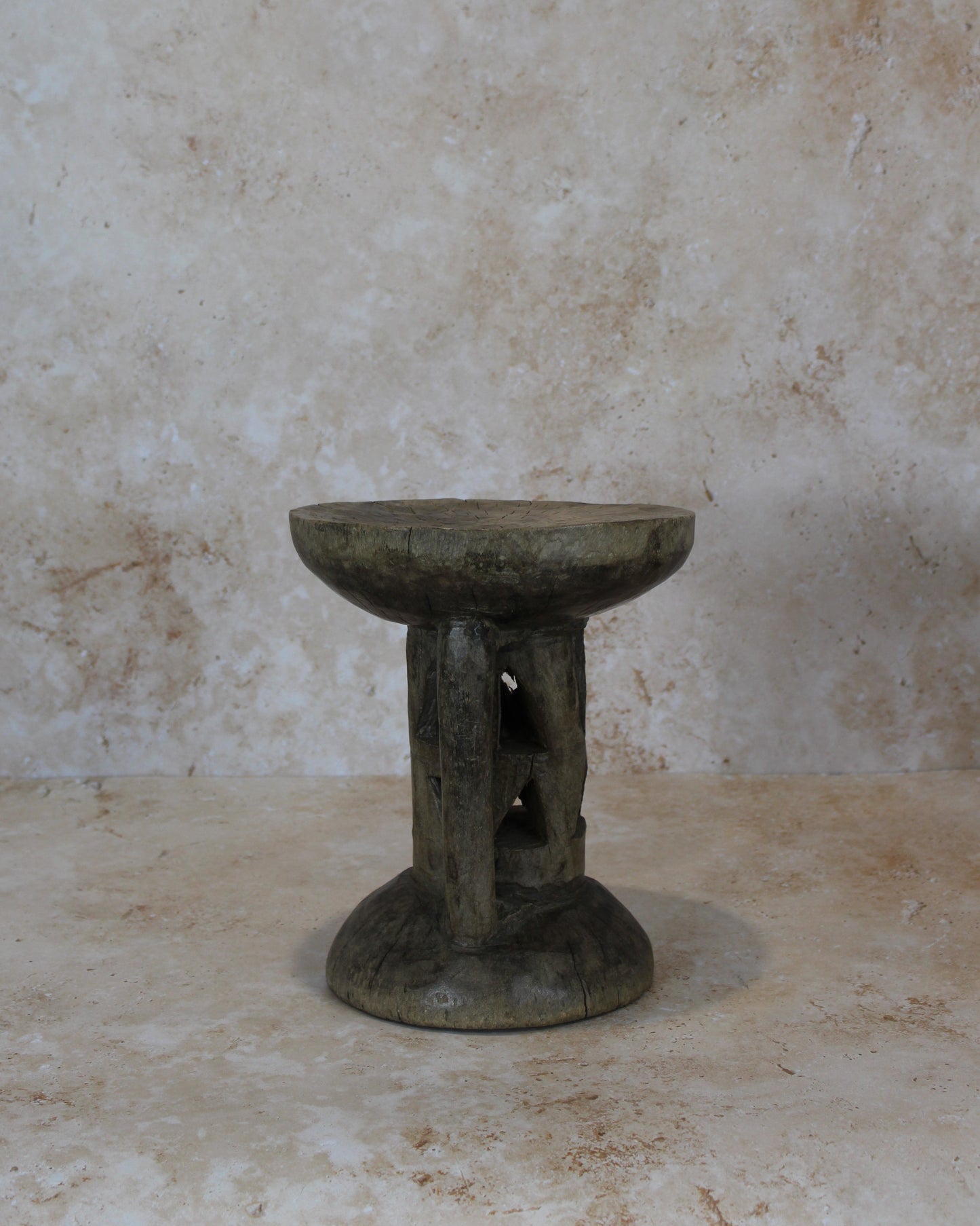 Tonga Stool - 20.1