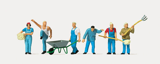 Modern Farmers Terrarium Figures 2560
