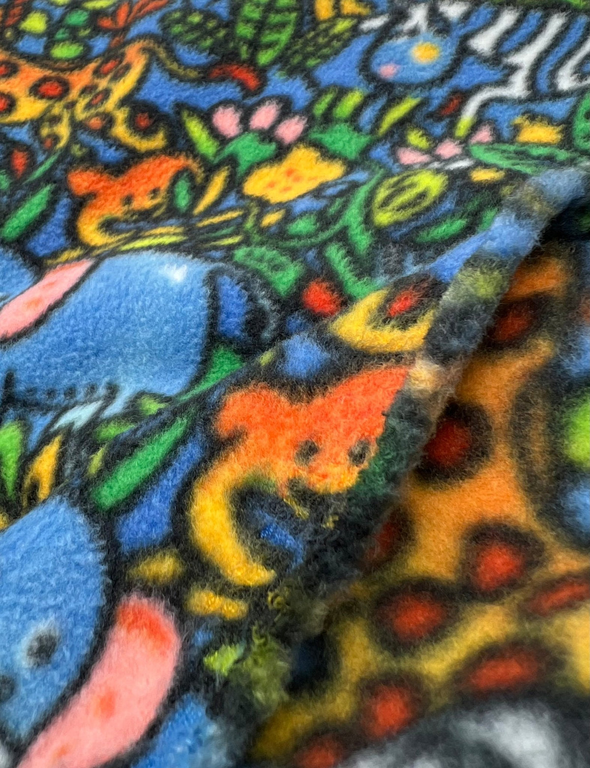 Safari Animals Printed Anti-Pil Polar Fleece Fabric Blanket Loungewear