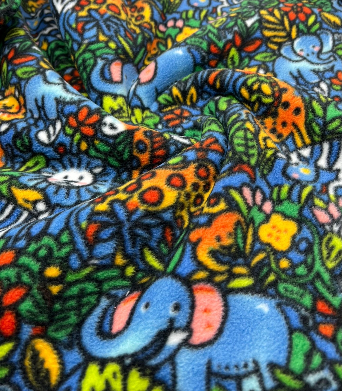 Safari Animals Printed Anti-Pil Polar Fleece Fabric Blanket Loungewear