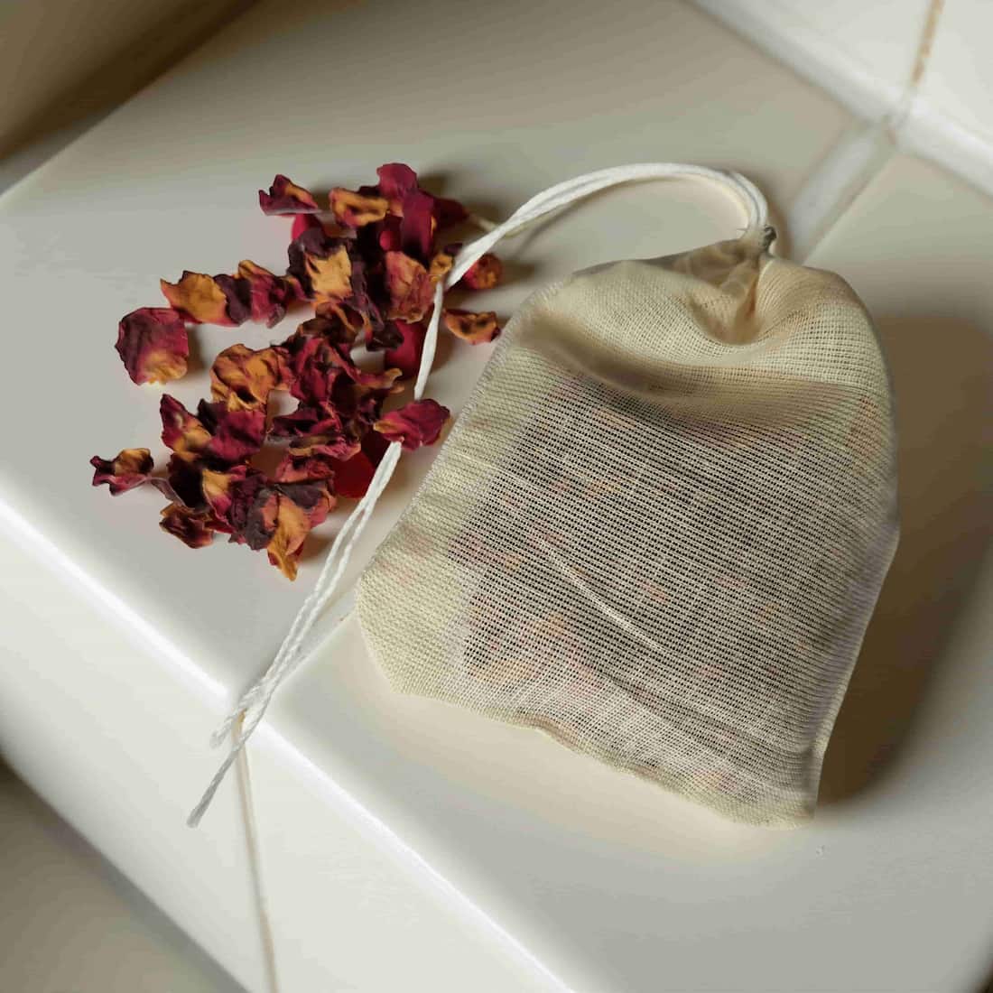 Smoky Rose Wardrobe Sachet with Mineral Salts