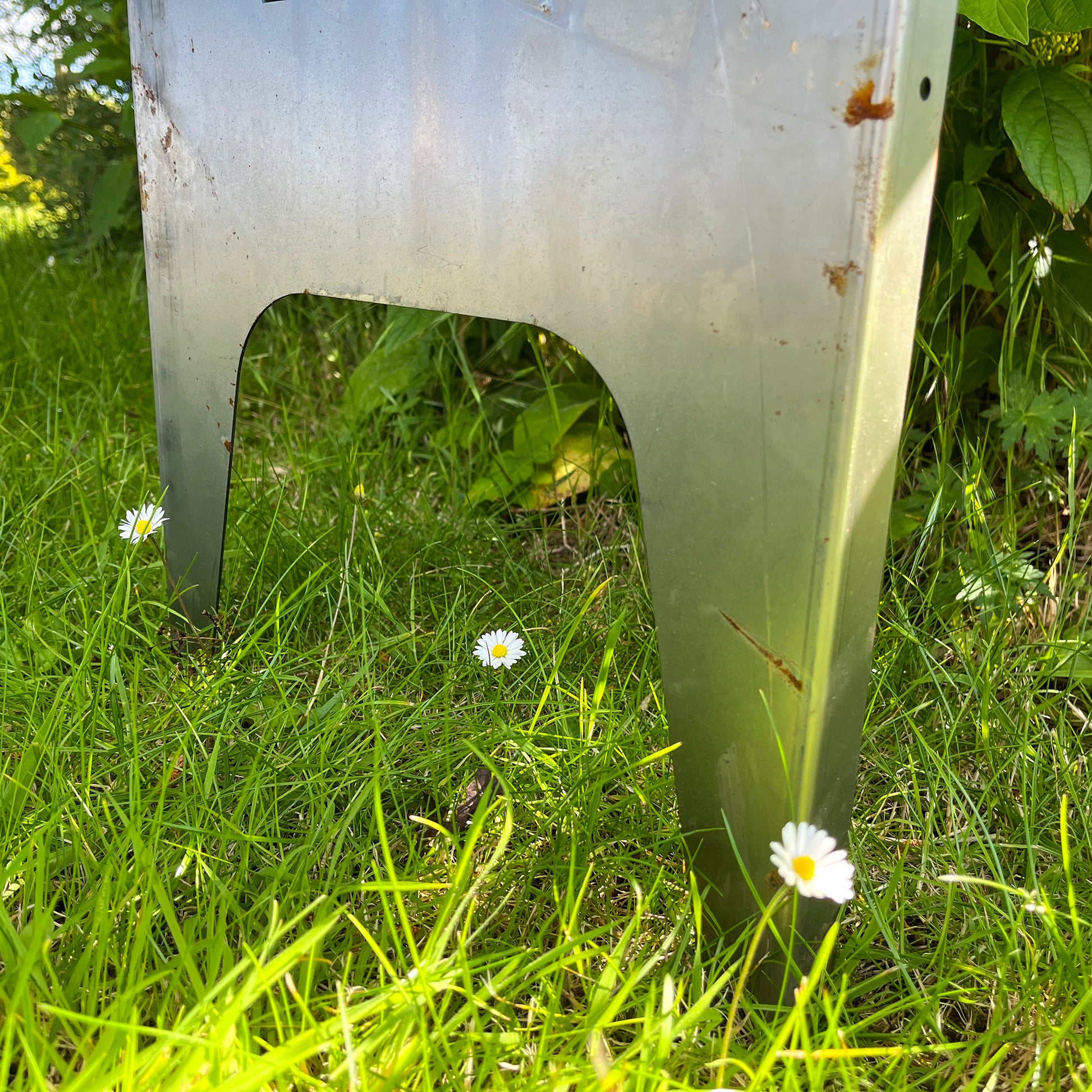 PoppyForge Decorative Garden Screen - panel base detail